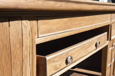 Refinishing Wood Furniture: A Beginner’s Tutorial